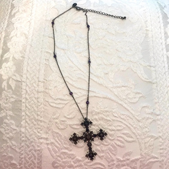 Cross pendant - Picture 2 of 2